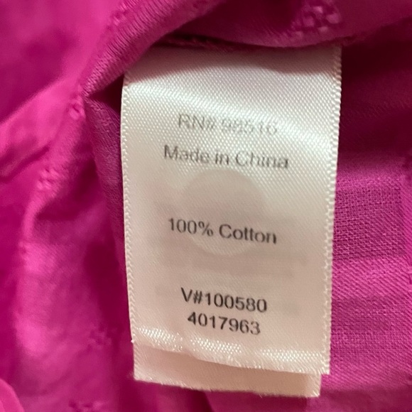 Coldwater Creek Women’s size XL bright pink button up long sleeve and rolled up - Picture 4 of 7